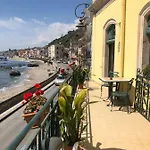 House Giardini Naxos