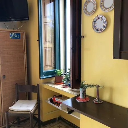 Hostel House *