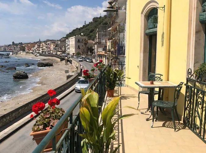 House Giardini Naxos