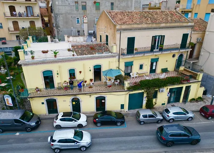 House Vandrarhem Giardini Naxos